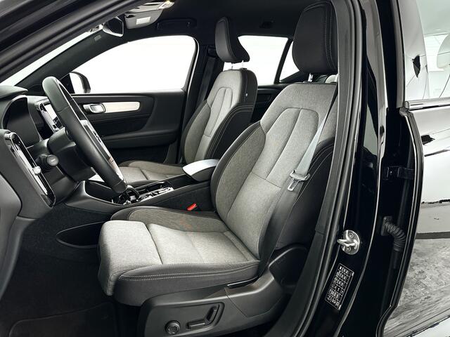 Volvo XC40 T4 Plug-in hybrid Plus Dark | Parkeercamera | Stoel- en Stuurverwarming | Trekhaak