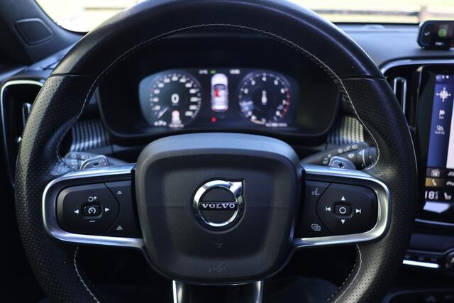 Volvo XC40 2.0 T5 AWD R-Design Intro Edition, Onderscheidend,, Full options Alles in kleur, 21" LM, Pano dak, Leer/alcantara, enz.enz.