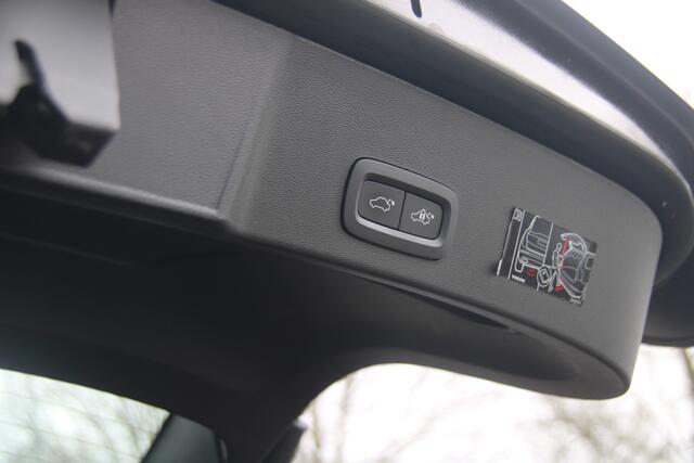 Volvo XC40 1.5 T4 Recharge Inscription Expression | Org. NL | Achteruitrijcamera | ACC |