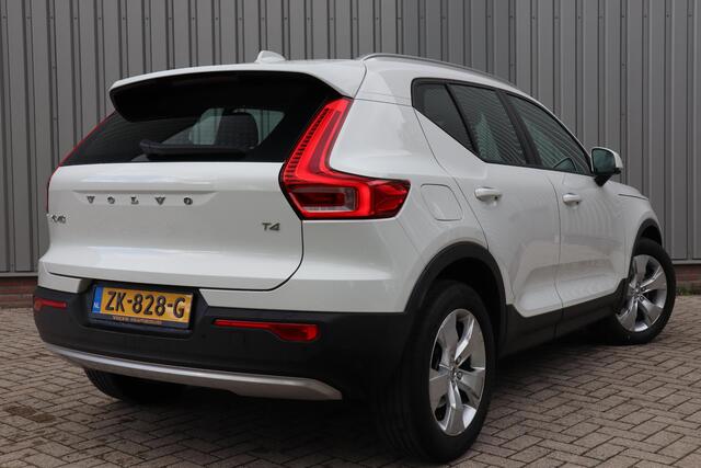 Volvo XC40 T4 Momentum Pro | Vos geleverd en onderhouden | BTW | Trekhaak |