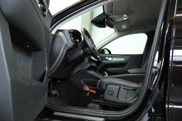 Volvo XC40 T5 Twin Engine Inscription | Stoelverwarming | Parkeersensoren voor + achter | Parkeercamera | Volvo on Call | Navigatie | Lederen bekleding | 1ste Eigenaar | Dealeronderhouden |