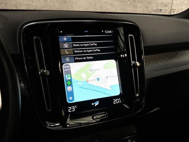 Volvo XC40 1.5 T5 Recharge R-Design 262Pk automaat (PANORAMADAK, APPLE CARPLAY, LEDER/ALCANTARA, CAMERA, KEYLESS, SPORTSTOELEN, ZWART HEMEL, NIEUWE APK, NIEUWSTAAT)