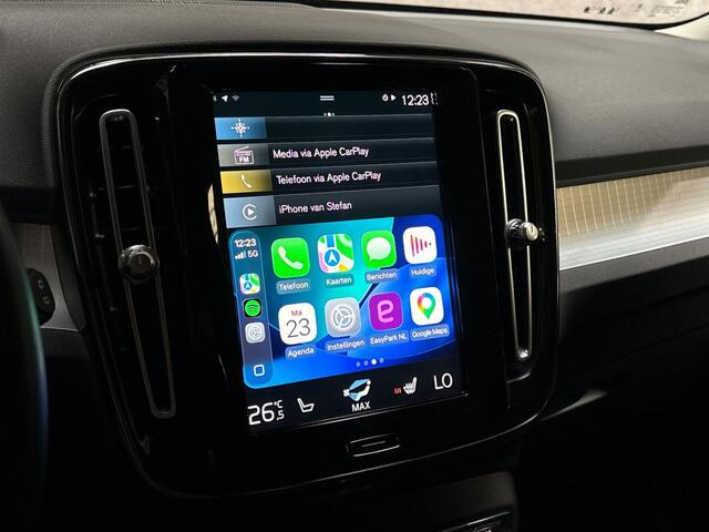 Volvo XC40 1.5 T2 Sport Automaat (APPLE CARPLAY, GROOT NAVI, CAMERA, STUUR/STOELVERWARMING, GETINT GLAS, SPORTSTOELEN, KEYLESS, NIEUWE APK, NIEUWSTAAT)