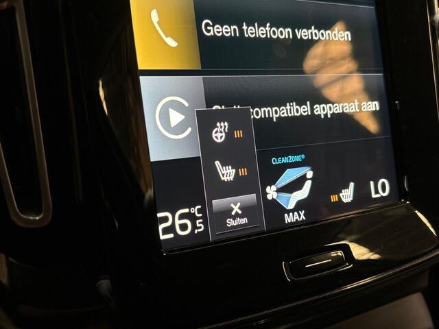 Volvo XC40 1.5 T2 Sport Automaat (APPLE CARPLAY, GROOT NAVI, CAMERA, STUUR/STOELVERWARMING, GETINT GLAS, SPORTSTOELEN, KEYLESS, NIEUWE APK, NIEUWSTAAT)