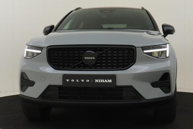 Volvo XC40 B4 (M-HYBRID) PLUS BLACK EDITION -PANO.DAK|HARMAN/KARDON|360°CAM|VERW.VOORRUIT|POWER-SEATS|PRIVACY.GLAS|20"