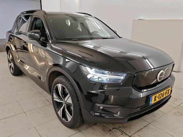 Volvo XC40 Recharge P8 AWD R-Design 1e Eigenaar | Dealer Onderh | BTW | NL-Auto | SOH89% | Trekhaak | Camera | WinterPack | Memory | Elek Stoel+Klep | Harman | Climate | Carplay | Navi | ACC | Full Led | PDC