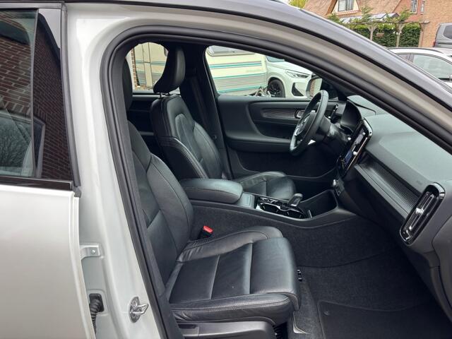 Volvo XC40 2.0 B4 R-design, 360cam, Stuur/stoel ruit verw. 12/2021
