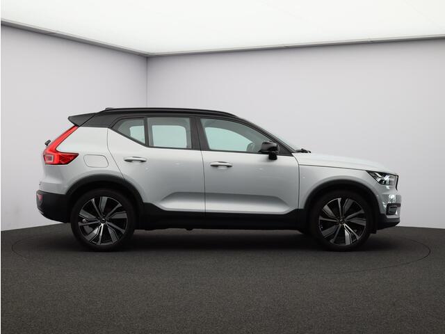 Volvo XC40 T4 211PK Recharge R-Design / 20" / Adaptieve Full Led / Voorruitverwarming / Harman Kardon / Stuur + Stoelverwarming / Keyless / Elektrische Achterklep /