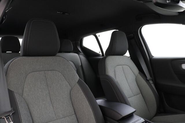 Volvo XC40 B4 (M-HYBRID) PLUS DARK -CAMERA|ADAP.CRUISE|VERW.VOORRUIT|TREKHAAK|HARMAN/KARDON