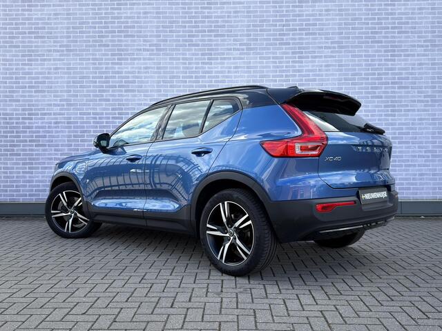 Volvo XC40 1.5 T5 Recharge R-Design | Plug-in Hybrid (PHEV) | Panoramadak | Elektrisch Verstelbare Voorstoelen | Harman Kardon Audio | 360 Graden Camera | Stoelverwarming | Trekhaak | Lederen Bekleding