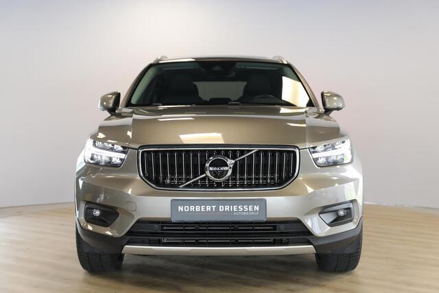 Volvo XC40 1.5 T5 Recharge Inscription | Schuif- kanteldak | Trekhaak | 360 Camera