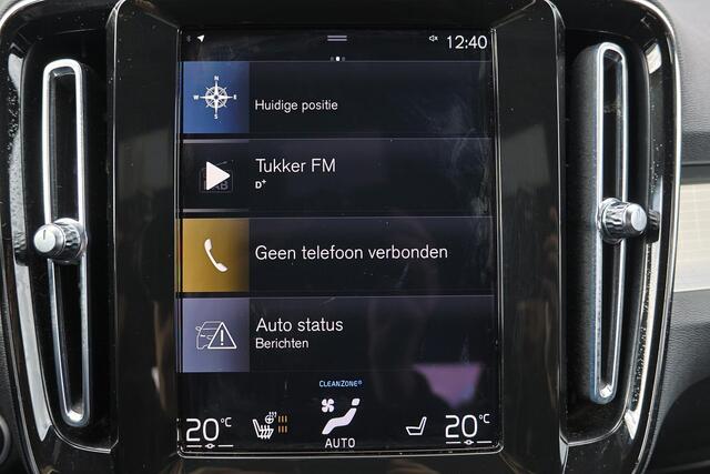 Volvo XC40 T5 Recharge R-Design - IntelliSafe Assist & Surround - Adaptieve LED koplampen - Parkeercamera achter - Verwarmde voorstoelen & stuur - Parkeersensoren voor & achter - Elektr. bedienb. voorstoelen met geheugen links - Draadloze tel. lader - Extra getint g