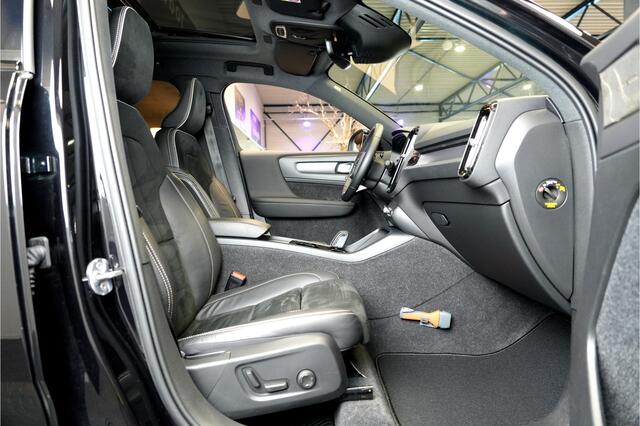 Volvo XC40 1.5 T5 Plug-in Hybrid 193kW/262pk DCT7 R-Design PANORAMADAK + HARMAN/KARDON + ADAPT.CRUISE + PILOT ASSIST + NAVI SENSUS + BLIS + EL.TREKHAAK + LANE ASSIST + EL.STOELEN + STOEL-&STUURVERWARMING + CAMERA + KEYLESS + PARKSENSOREN V&A + 19" LM-VELGEN!!