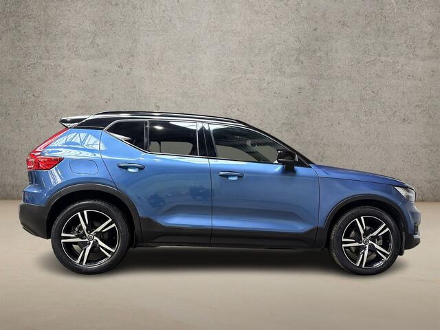 Volvo XC40 2.0 B4 R-Design 197Pk Automaat (APPLE CARPLAY, GROOT NAVI, LEDER/ALCANTARA, HARMAN/KARDON, MEMORY SEATS, CAMERA, GETINT GLAS, ELEK ACHTERKLEP, NIEUWSTAAT)