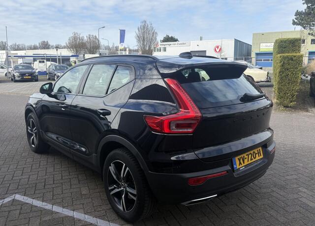 Volvo XC40 2.0 T4 R-Design Trekhaak I Leer I All-in prijs!