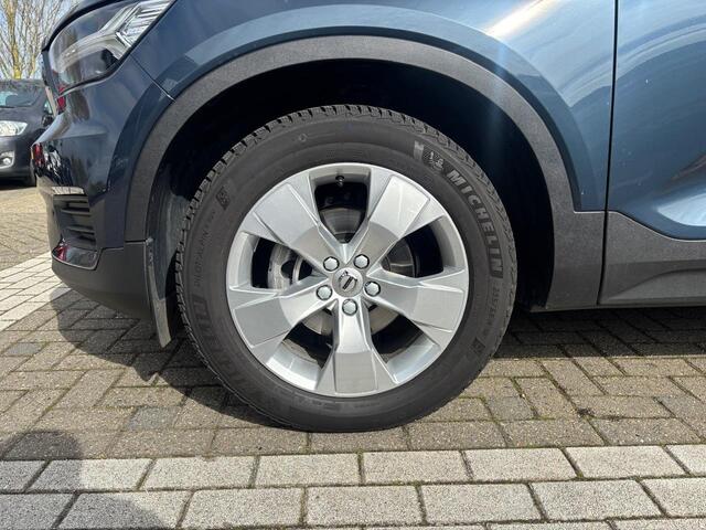 Volvo XC40 T3 Momentum | Park. Camera | Keyless entry |