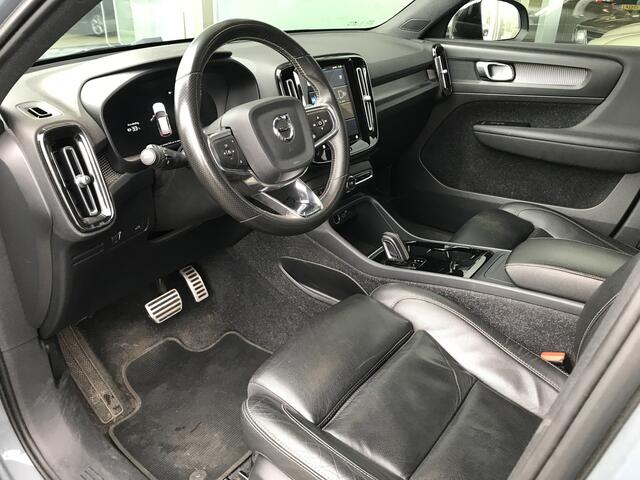 Volvo XC40 Recharge P8 AWD R-Design | Rijklaar incl 12 mnd Bovag | SoH 93% Leder Trekhaak Stoel + stuur verwarming