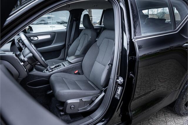 Volvo XC40 T3 Momentum Pro Automaat ** Winter-line ** Carplay **