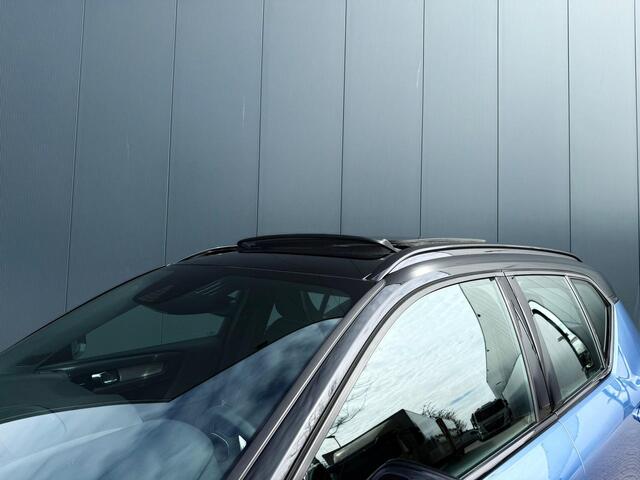 Volvo XC40 2.0 T5 AWD R-Design pano / trekhaak / memory