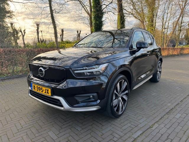 Volvo XC40 Recharge P8 AWD R-Design 408pk SOH 91,9%/Warmtepomp/Trekhaak/Pano/Acarplay/Fabrieksgarantie