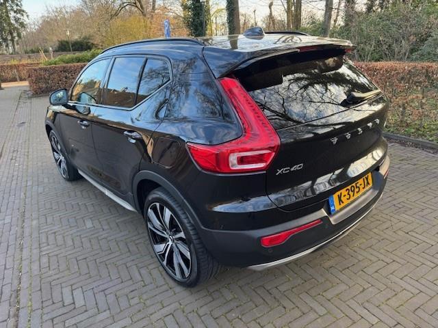 Volvo XC40 Recharge P8 AWD R-Design 408pk SOH 91,9%/Warmtepomp/Trekhaak/Pano/Acarplay/Fabrieksgarantie