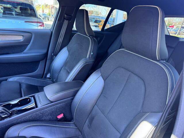 Volvo XC40 Recharge P8 AWD R-Design