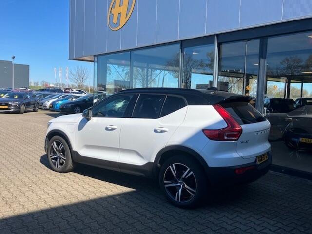 Volvo XC40 1.5 T4 Recharge R Design - Pan dak - camera - stoel/stuurverw.