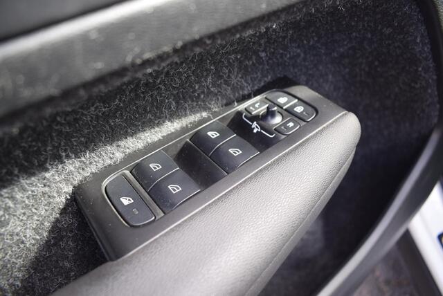 Volvo XC40 1.5 T5 Recharge Business Pro Navi Airco Km 84.500!!