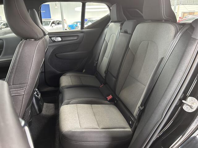 Volvo XC40 1.5 T4 211 pk Plug-in hybrid Plus Bright | Trekhaak | Camera | El. a. klep | Harman Kardon | El. verst. stoel + geh. |