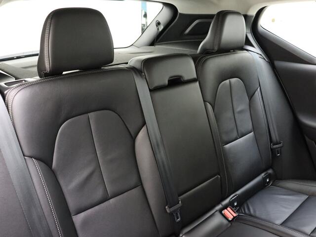 Volvo XC40 T4 211pk Inscription / Leder / BLIS / Adaptieve cruise / Stoel-Stuur verwarming / 19 inch / PDC camera.