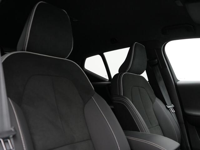 Volvo XC40 Volvo XC40 T4 Ultimate Bright PHEV 211pk Dealer O.H. | Adaptive Cruise | 360 Camera | Harman / Kardon | Alcantara Sportstoelen Memory | Apple Carplay | Stuur Verwarmd | Blis | Keyless | Navigatie | DAB | Plug In Hybrid |
