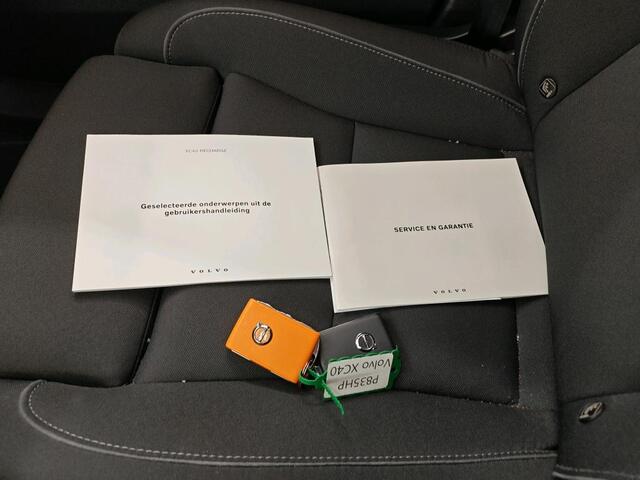 Volvo XC40 Recharge Pro 1e Eigenaar | Dealer Onderh | BTW | NAP | SOH91% | Pano | Trekhaak | 360 Cam | Elek Stoel + Memory | Winter Pack | Sfeer | H&K | Warmtepomp | 1 Kabel | Elek Klep | ACC | Full Led |