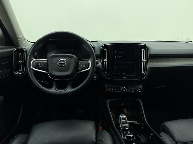 Volvo XC40 T5 252pk Inscription / H&K Audio / Trekhaak / Leder / Adaptieve cruise / Stoel&Stuurverwarming / Volvo On Call.