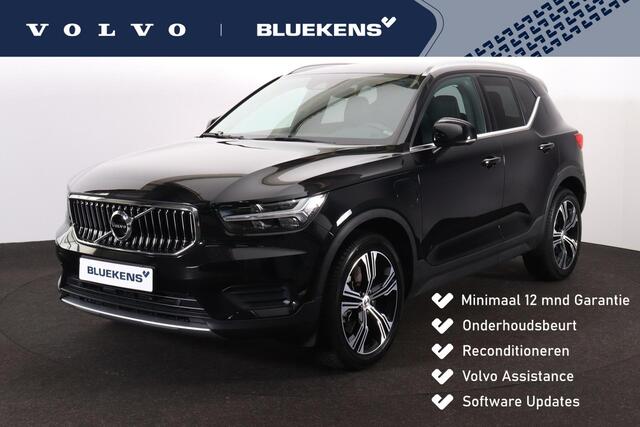 Volvo XC40 T4 Recharge Inscription - IntelliSafe Assist - Parkeercamera achter - Verwarmde voorstoelen & stuur - Parkeersensoren voor & achter - Draadloze tel. lader - Extra getint glas - Elektr. inklapbare trekhaak - 19' LMV