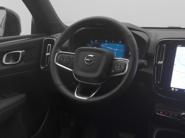 Volvo XC40 Recharge Core 70 kWh | CAMERA | WARMTEPOMP | TREKHAAK