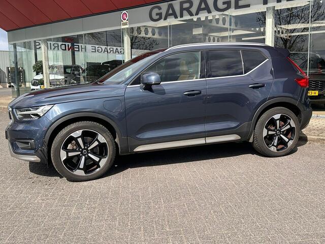 Volvo XC40 1.5 T5 Recharge R-Design | Full Options | Pano | Leder | H&K | Adaptive CC | Stoelverwarming V+A | Lage km-stand! |