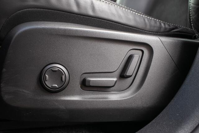 Volvo XC40 Recharge P8 AWD R-Design - SOH 92% | Mem. stoelen | Stoel/stuurverw.