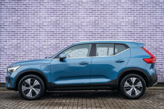 Volvo XC40 1.5 T4 Plug-in Hybrid Plus Bright | Harman Kardon | Achteruitrijcamera | Navigatie | Apple Carplay | Android Auto | Keyless Entry | Elektrische Achterklep | Stoelverwarming | Elektrisch Verstelbare Voorstoelen