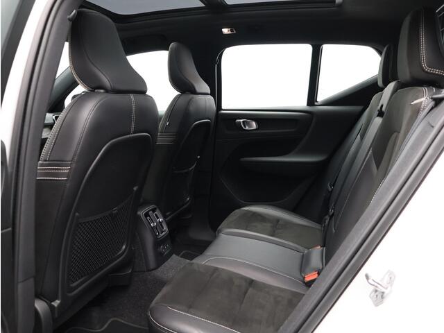 Volvo XC40 1.5 T5 Twin Engine R-Design / Trekhaak / Pano. dak / 360 camera / Stoel-, Stuurwiel- & Achterbankverwarming / Elektr. stoelverstelling / Harman Kardon Audio / BLIS