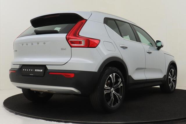 Volvo XC40 B4 (M-HYBRID) INSCRIPTION -LEDER|CAMERA|KEYLESS|BLIS|CLIMATE|VERW.VOORRUIT|19"