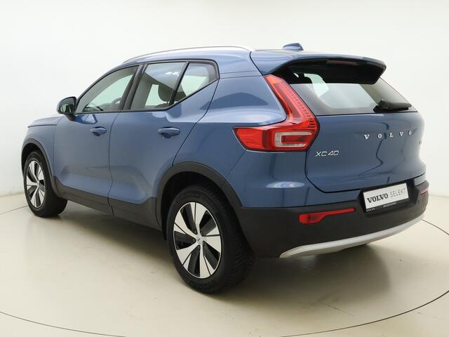 Volvo XC40 B3 177pk Automaat Core / Leder / Stoel + Stuurw. Verwarming / Noodreservewiel / Keyless / Elektr. Achterklep / 18'' + All Season Banden / Draadl. Telefoonlader / PDC + Camera /