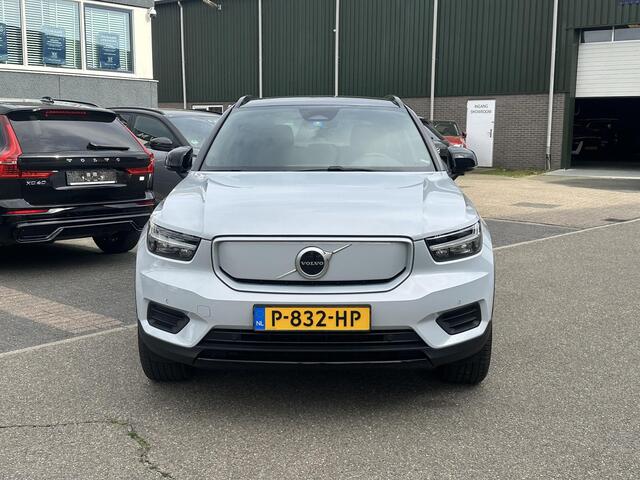 Volvo XC40 Recharge Plus SOH 93%| EERSTE EIG. ORIG. NL NAP| STOEL+ STUURVERWARMING| ELEK. TREKHAAK| ELEK. ACHTERKLEP| DODE HOEK SENSOR| DEALER ONDERHOUDEN | RIJKLAAR + 12 MND BOVAG GARANTIE |