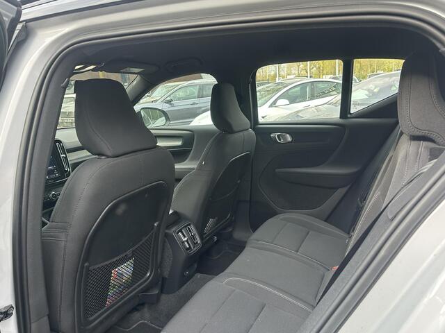 Volvo XC40 Recharge Plus SOH 93%| EERSTE EIG. ORIG. NL NAP| STOEL+ STUURVERWARMING| ELEK. TREKHAAK| ELEK. ACHTERKLEP| DODE HOEK SENSOR| DEALER ONDERHOUDEN | RIJKLAAR + 12 MND BOVAG GARANTIE |