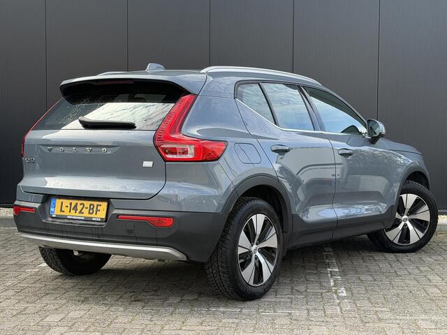 Volvo XC40 1.5 T5 Recharge Inscription Elek. stoelen / 360 Camera / Stuur & Stoelverwarming / Elek. Trekhaak / ACC /