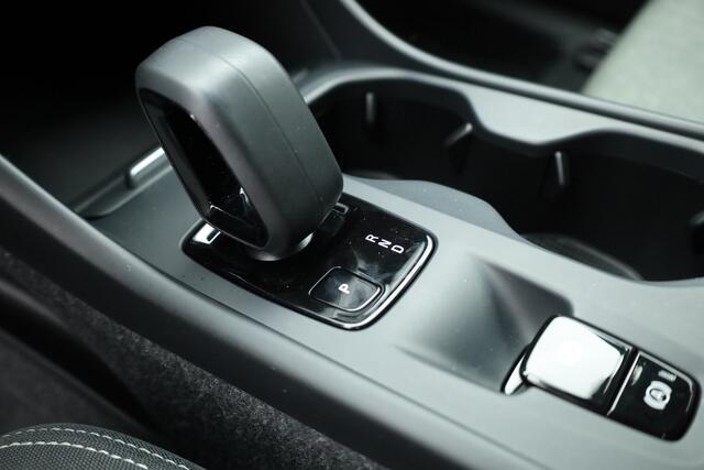 Volvo XC40 1.5 T4 Recharge Inscription Expression | Pilot Assist | Apple CarPlay & Android Auto | Trekhaak | All Season | Stoel-Stuurverw.