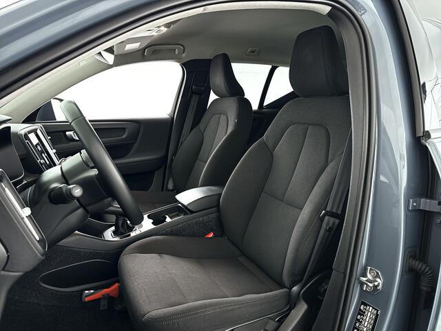 Volvo XC40 T2 Momentum Core | Parkeercamera | Stoel- en Stuurverwarming | Cruise control