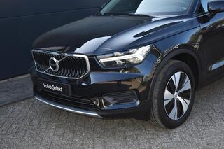 volvo-xc40-t2-momentum--automaat-