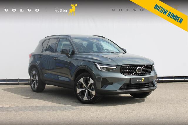 Volvo XC40 B3 177PK Automaat Plus Dark Panoramisch schuif-kanteldak / Adaptieve Cruise Control / Google infotainment / Parkeersensoren voor en achter met camera achter / Lederen bekleding / Blis