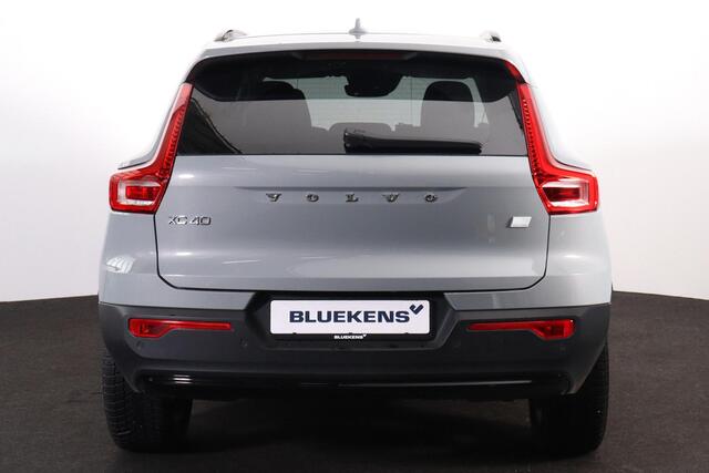 Volvo XC40 1.5 T5 Plug-in hybrid Ultimate Dark