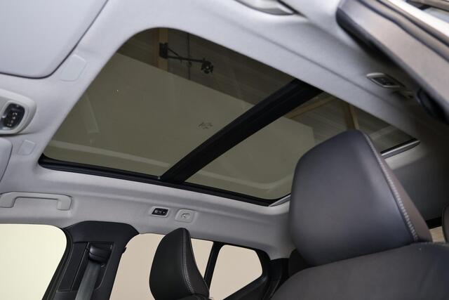 Volvo XC40 1.5 T5 Plug-in hybrid Ultimate Dark